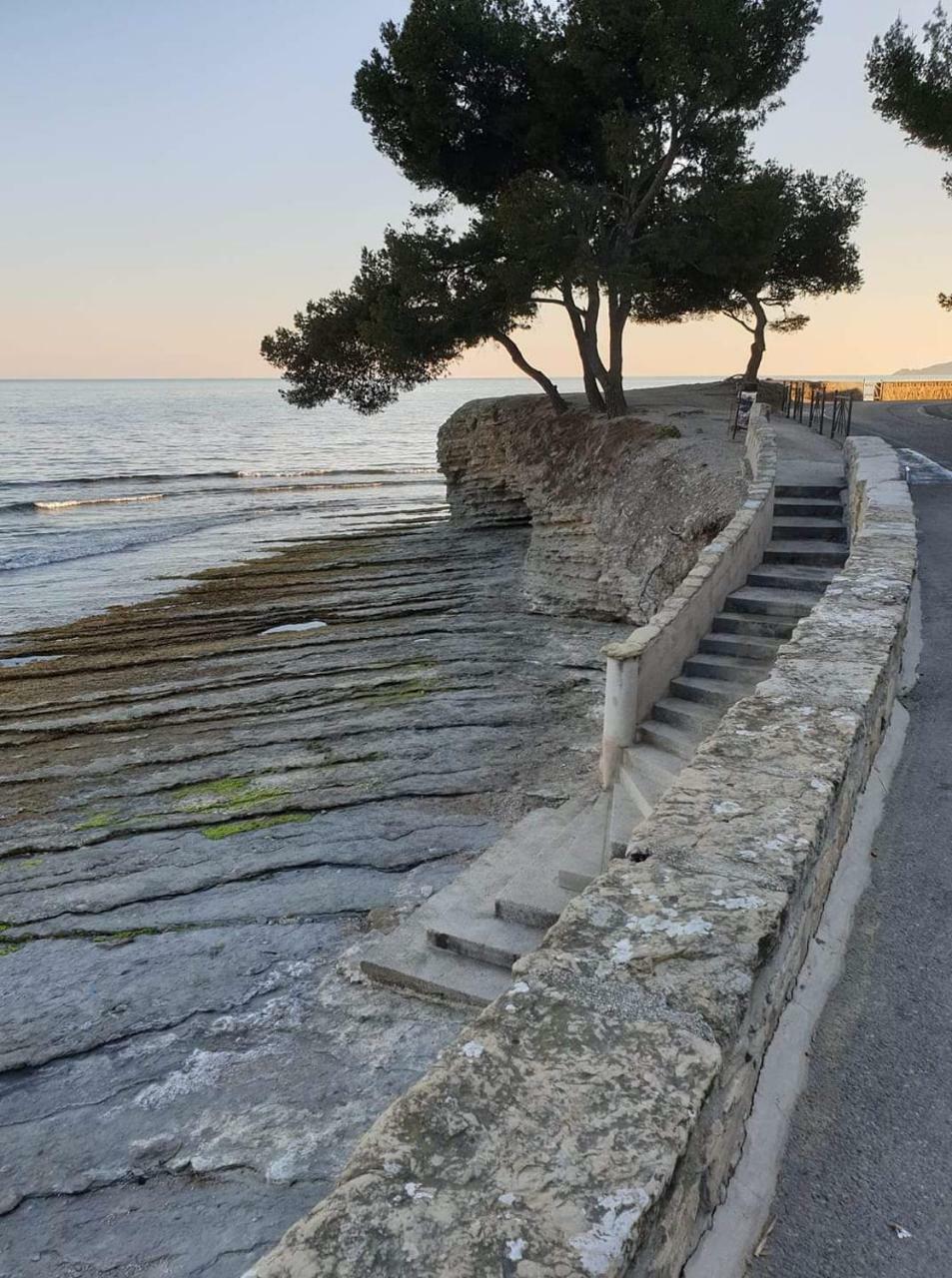 Studio Le Peneque Des Anges La Ciotat Exterior foto